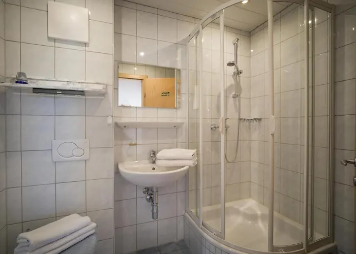 Erich Brixen * Brixen im Thale